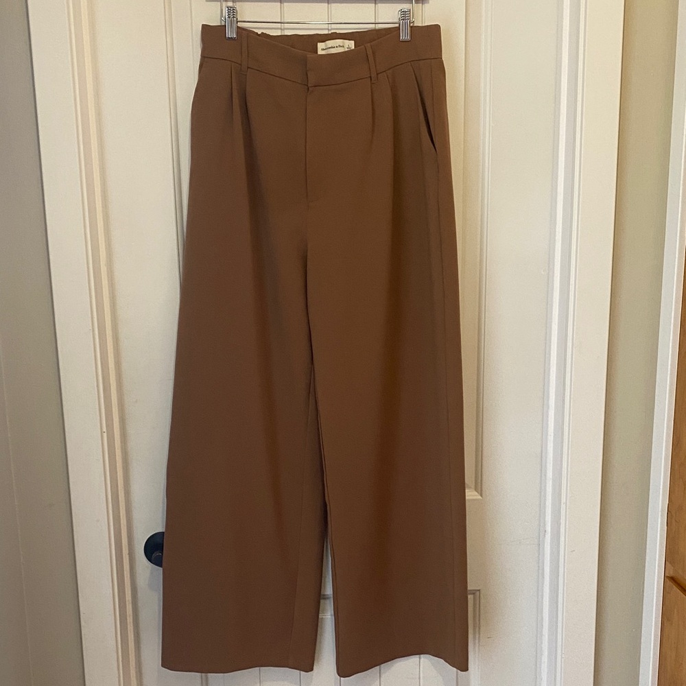 Abercrombie & Fitch Sloan Tailored Wide Leg Pant